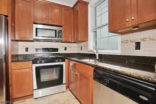 6107 Brookhaven Court, Riverdale, NJ 07457 - Photo 9