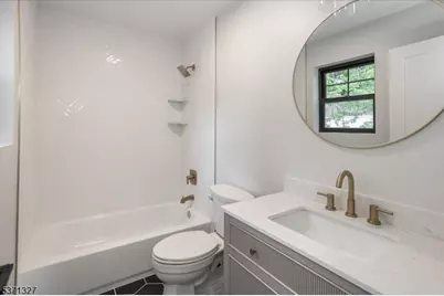 111 N Summit Ave, Chatham, NJ 07928 - Photo 29