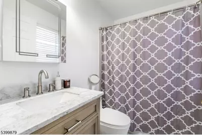 127 Stratford Dr, Nutley, NJ 07110 - Photo 19