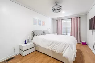 127 Stratford Dr, Nutley, NJ 07110 - Photo 15