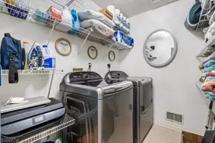 127 Stratford Dr, Nutley, NJ 07110 - Photo 21