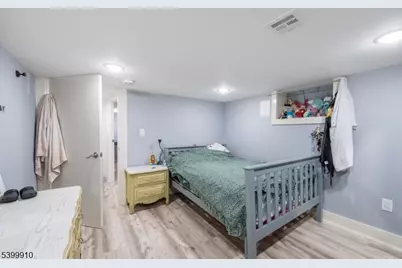 346 Tucker Ave, Union Township, NJ 07083 - Photo 9