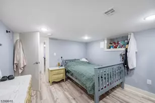 346 Tucker Ave, Union Township, NJ 07083 - Photo 9