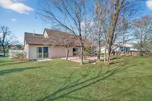 17 Londonderry Dr, Raritan Township, NJ 08822 - Photo 21