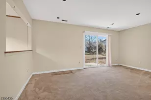 17 Londonderry Dr, Raritan Township, NJ 08822 - Photo 7