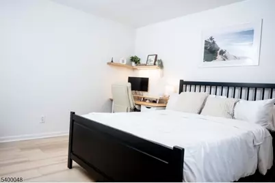 300 Wilson Rd #24D, Springfield Twp., NJ 07081 - Photo 7