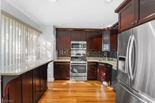 13 Jill Ct, Franklin Township, NJ 08873 - Photo 11