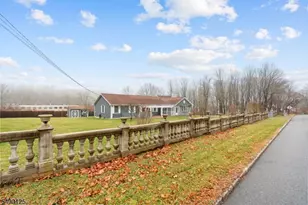 18 Old Wolfe Rd, Mount Olive, NJ 07828 - Photo 35
