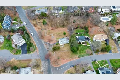 1098 Sunny Slope Dr, Mountainside, NJ 07092 - Photo 17