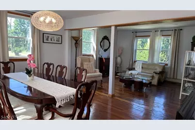 17 Village Glen Rd, Raritan Township, NJ 08822 - Photo 5