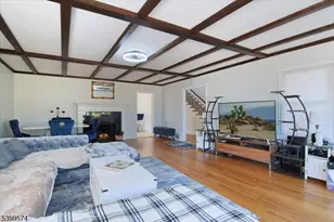 337 Boulevard, Pequannock Township, NJ 07444 - Photo 5