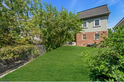 813 N Wood Ave, Linden, NJ 07036 - Photo 13