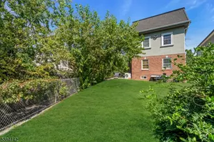 813 N Wood Ave, Linden, NJ 07036 - Photo 13