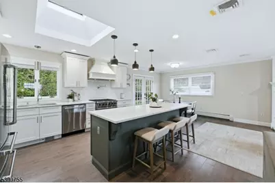 226 Barnert Ave, Totowa, NJ 07512 - Photo 3