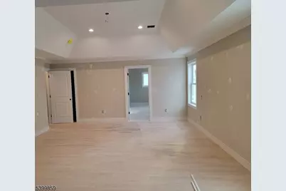 1972 W Broad St, Scotch Plains Township, NJ 07076 - Photo 5