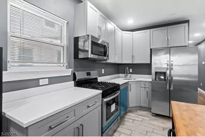 110 Park Ave, East Orange, NJ 07017 - Photo 15