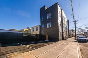 108 Fleming Ave, Newark, NJ 07105 - Photo 19