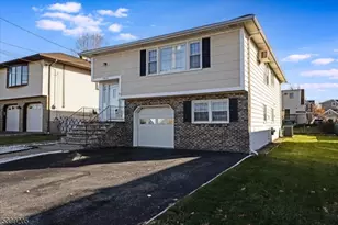 64 Gilbert Ave, Elmwood Park, NJ 07407 - Photo 3