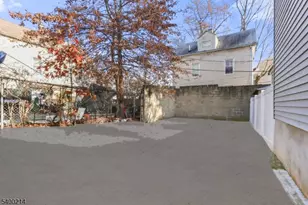 790 S 14th St, Newark, NJ 07108 - Photo 25