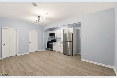 790 S 14th St, Newark, NJ 07108 - Photo 15