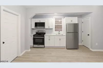 790 S 14th St, Newark, NJ 07108 - Photo 17