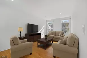 52 Wiley Ct, Parsippany, NJ 07950 - Photo 13