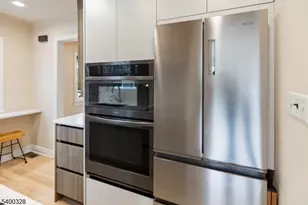 31 Sherman Ave, Hawthorne, NJ 07506 - Photo 9