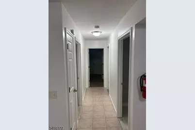39 Stone St, Newark, NJ 07104 - Photo 3
