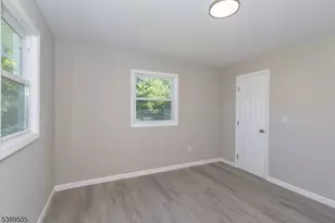 92 Clinton Ave, Mansfield Township, NJ 07865 - Photo 23