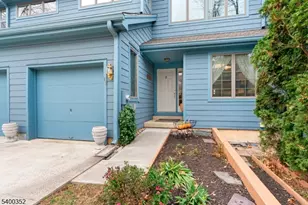 11 Sturbridge Ct, Lambertville, NJ 08530 - Photo 3