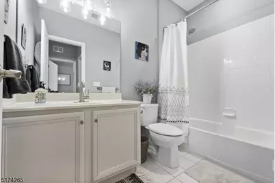 709 Brook Hollow Dr #709, Hanover Township, NJ 07981 - Photo 13