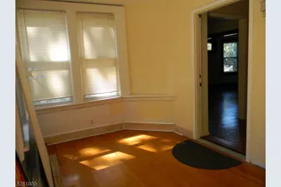 18 Williamson Ave, Bloomfield, NJ 07003 - Photo 3