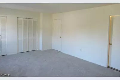 32 Lafayette Ct, North Brunswick Township, NJ 08902 - Photo 19