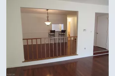 32 Lafayette Ct, North Brunswick Township, NJ 08902 - Photo 11