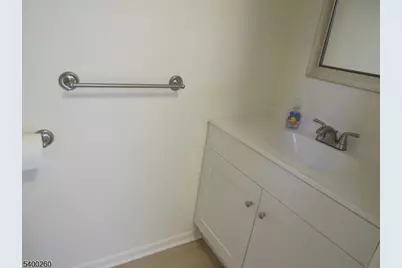 32 Lafayette Ct, North Brunswick Township, NJ 08902 - Photo 7