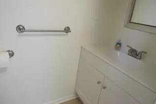 32 Lafayette Ct, North Brunswick Township, NJ 08902 - Photo 7