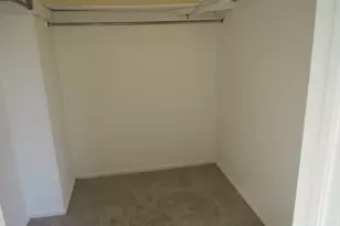 32 Lafayette Ct, North Brunswick Township, NJ 08902 - Photo 17