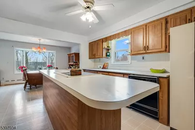 17 Horsehill Rd, Hanover Township, NJ 07927 - Photo 9