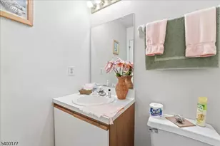 11 Letts Ct, Sayreville Boro, NJ 08872 - Photo 19