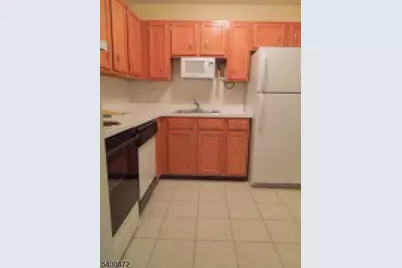 272 Potomac Dr #272, Bernards Township, NJ 07920 - Photo 3