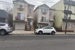 926 Bergen St, Newark, NJ 07112 - Photo 1