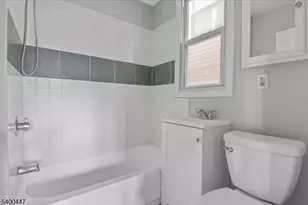 35 McAdoo Ave, Jersey City, NJ 07305 - Photo 9