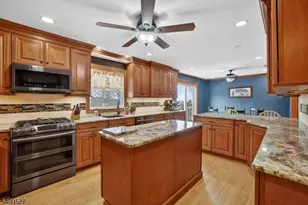 30 Tanglewood Dr, Vernon, NJ 07422 - Photo 3