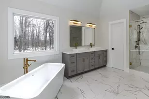 6 Harlow Pointe Cv, Green Brook Township, NJ 08812 - Photo 19