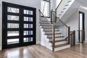 6 Harlow Pointe Cv, Green Brook Township, NJ 08812 - Photo 3