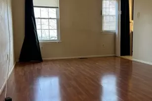 40 Whitby Cir, Franklin Township, NJ 08873 - Photo 9