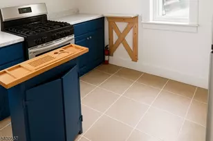 14 Norwood Ave, Irvington, NJ 07111 - Photo 3