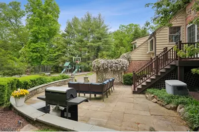 18 Chestnut Pl, Millburn, NJ 07078 - Photo 9