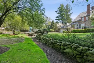 18 Chestnut Pl, Millburn, NJ 07078 - Photo 5