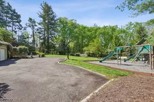 18 Chestnut Pl, Millburn, NJ 07078 - Photo 13